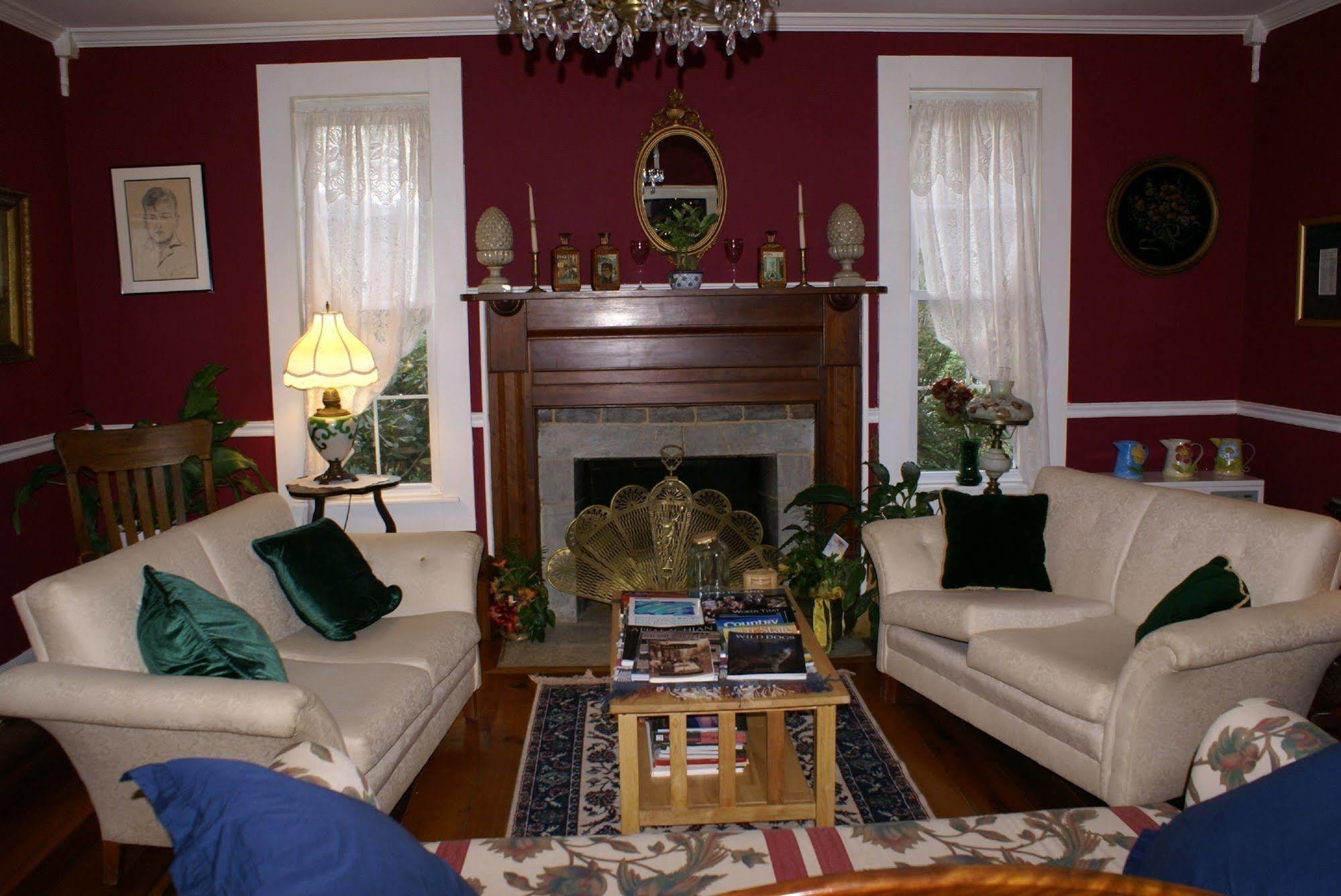 Buffalo Tavern Bed And Breakfast West Jefferson Habitación foto